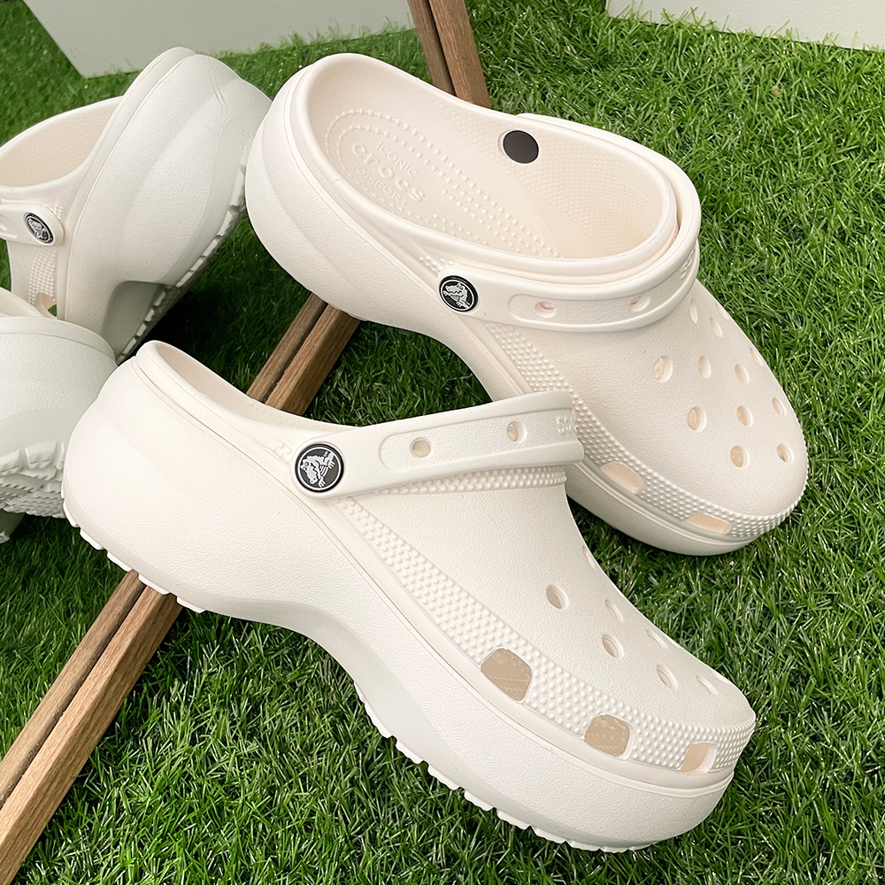 편하게 신기 좋은 크록스 플랫폼 클로그, 키높이 효과까지!