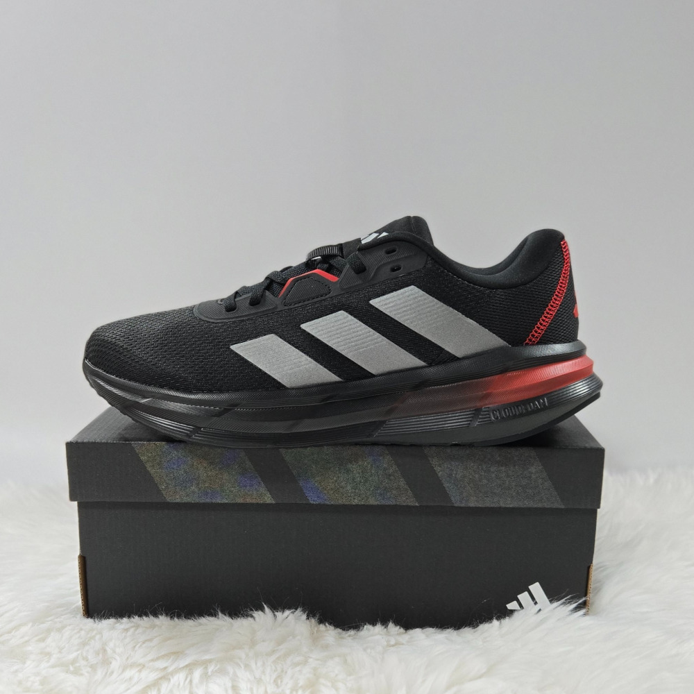 편안한 발볼과 뛰어난 착용감! 남성용 운동화 추천