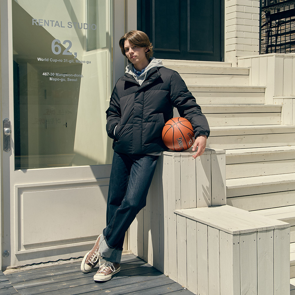 포근하고 가벼운 숏 패딩, 일상 속 따뜻함을 더하세요