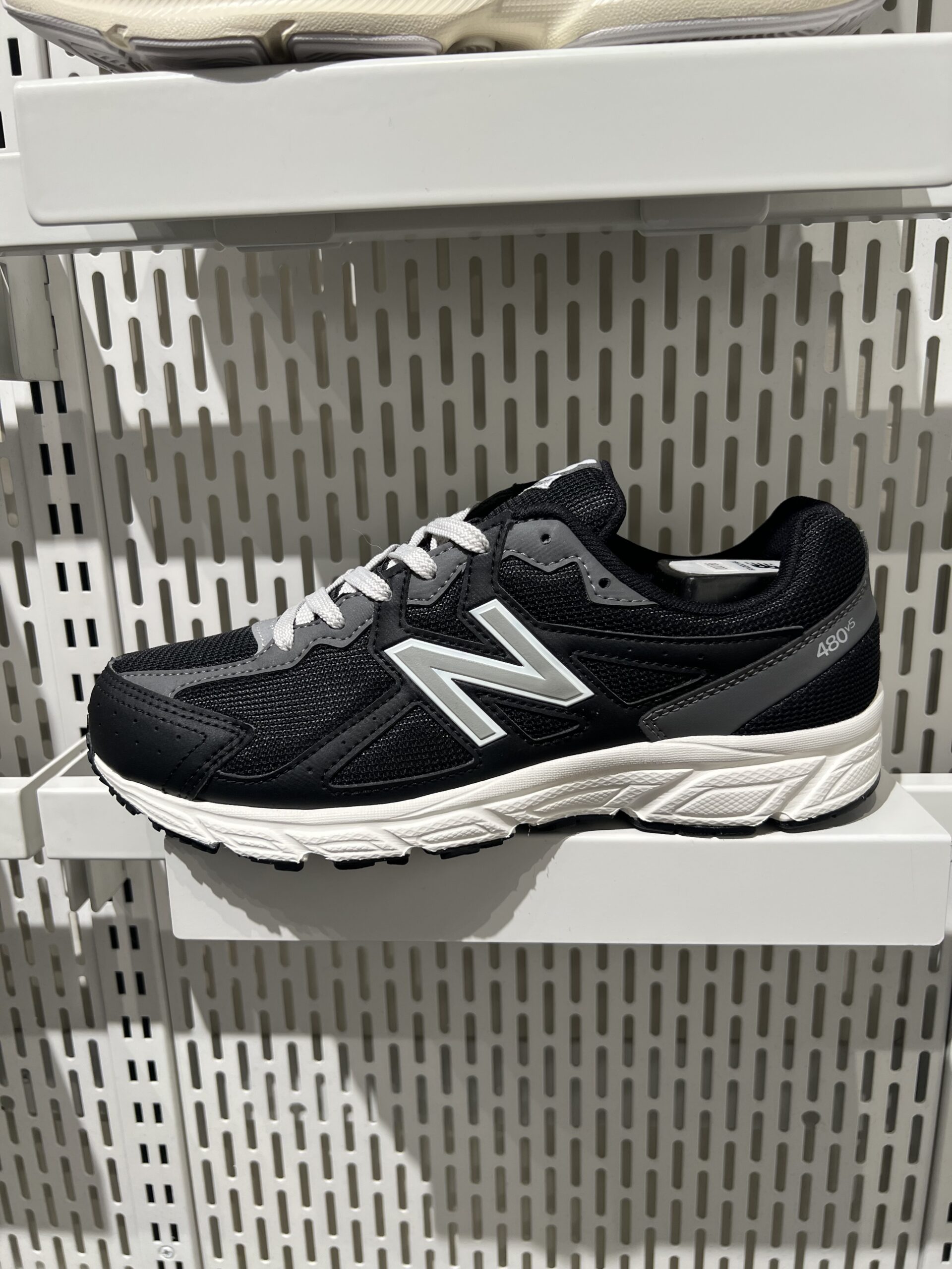 가볍고 넓은 발볼의 뉴발란스 480 러닝화, 일상과 운동 모두 OK!