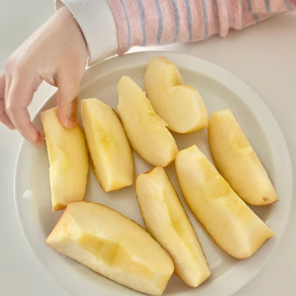 달콤하고 신선한 사과, 어디서든 쉽게 만날 수 있어요!