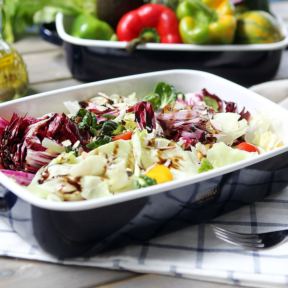 일상에서 딱 맞는 컬러풀한 법랑 냄비와 밀폐용기 추천