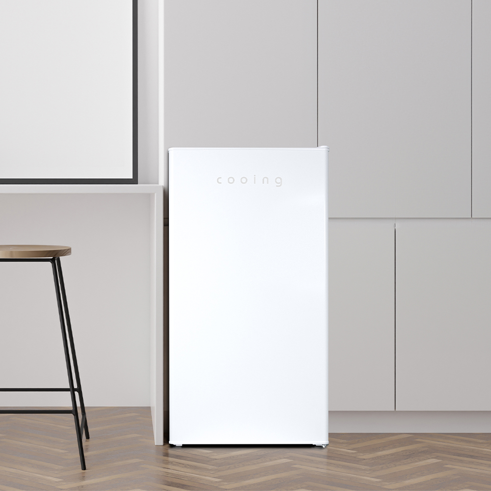 작고 깜찍한 냉장고로 공간 활용을 더 쉽고 편하게!