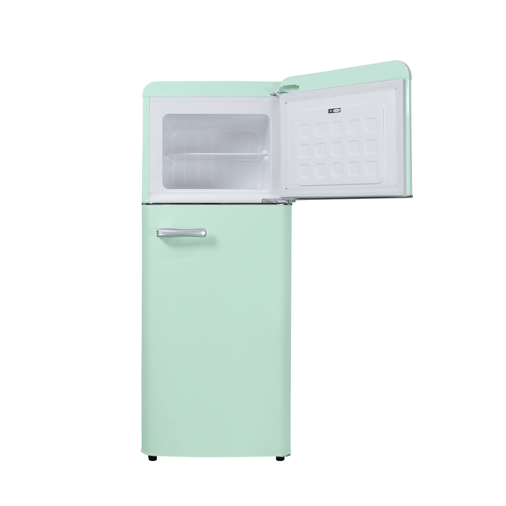 작고 귀여운 냉장고 하나로 공간을 더 아늑하게 만들어보세요!