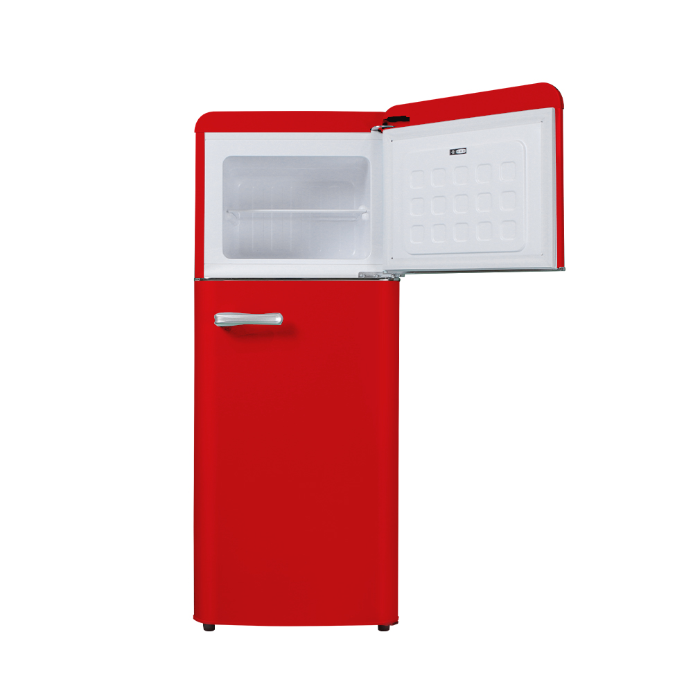 작고 귀여운 레트로 냉장고로 공간을 더 아늑하게 만들어보세요!