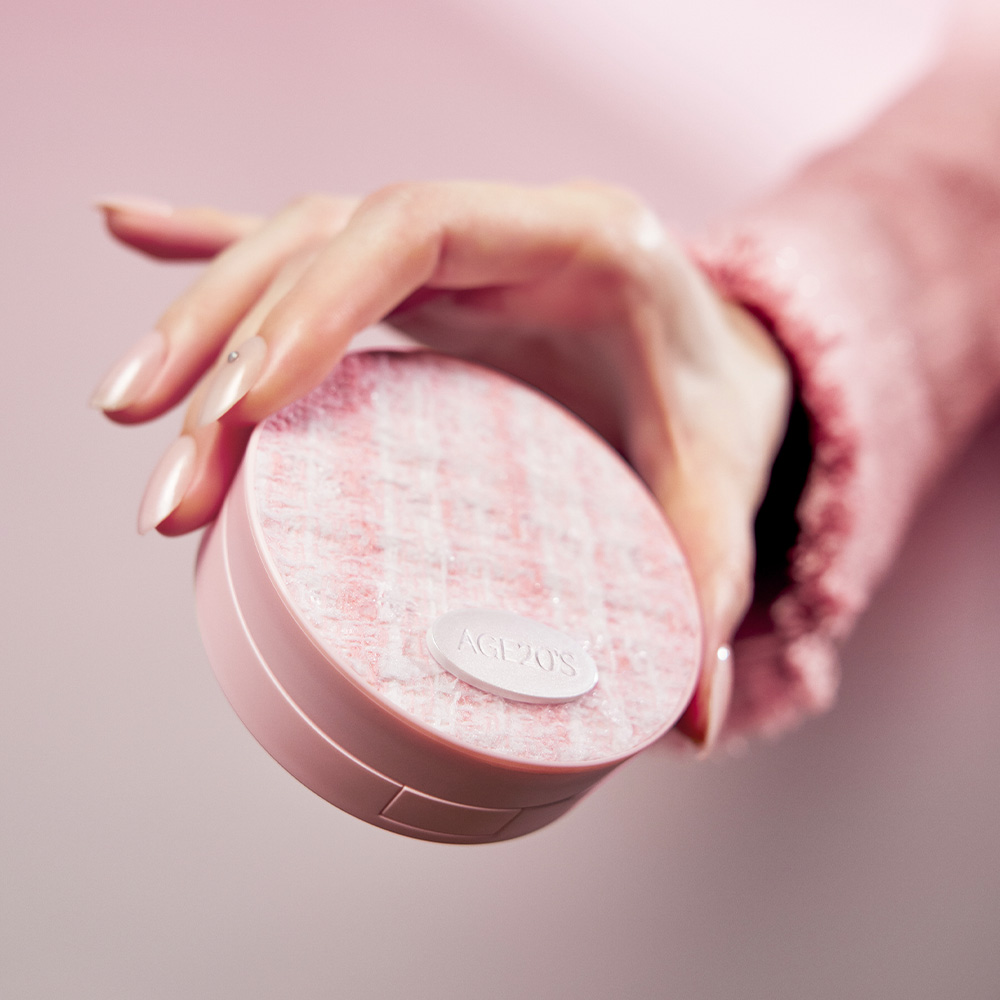 일상 속 피부 고민 해결! 에이지투웨니스 블루밍 트위드 에센스 팩트 추천