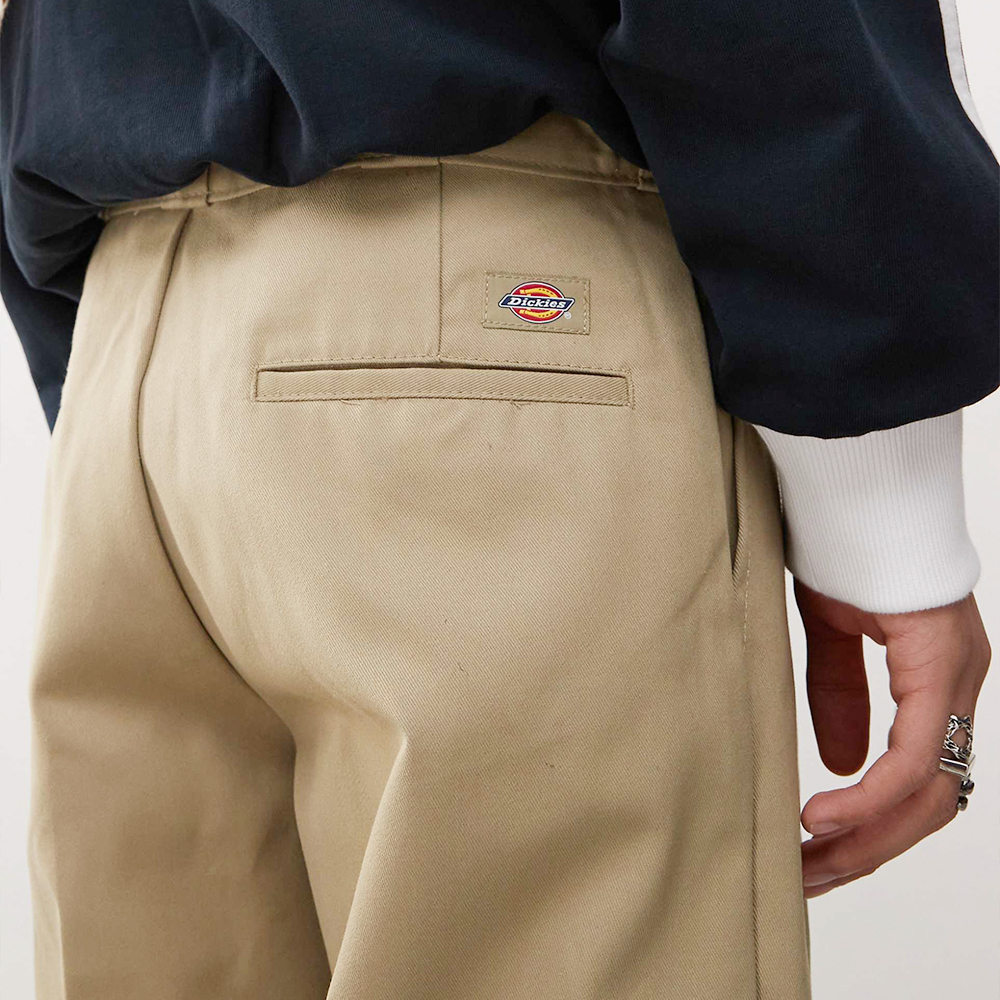 편하게 입기 좋은 디키즈 874 워크 팬츠, 스타일리시하게 연출하는 방법