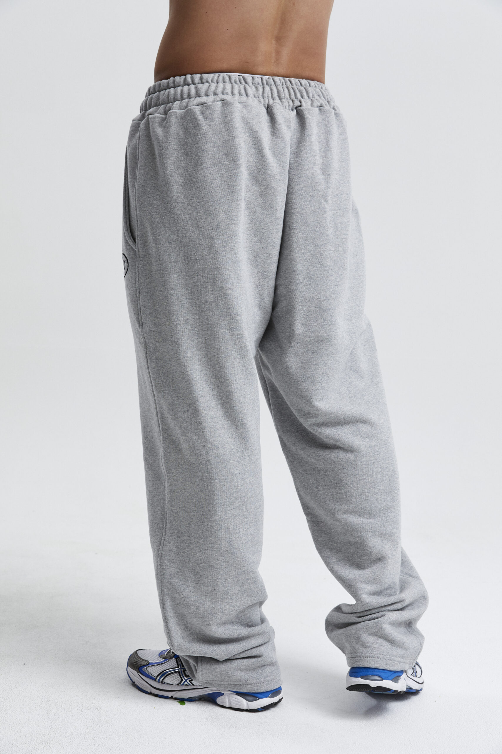 편하게 입기 좋은 세미와이드 팬츠, 운동할 때 딱 좋아요!