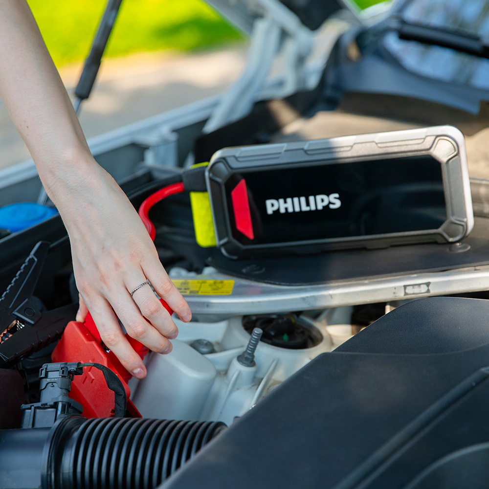 차량 배터리 걱정 끝! 간편하게 사용하는 멀티 점프스타터 소개