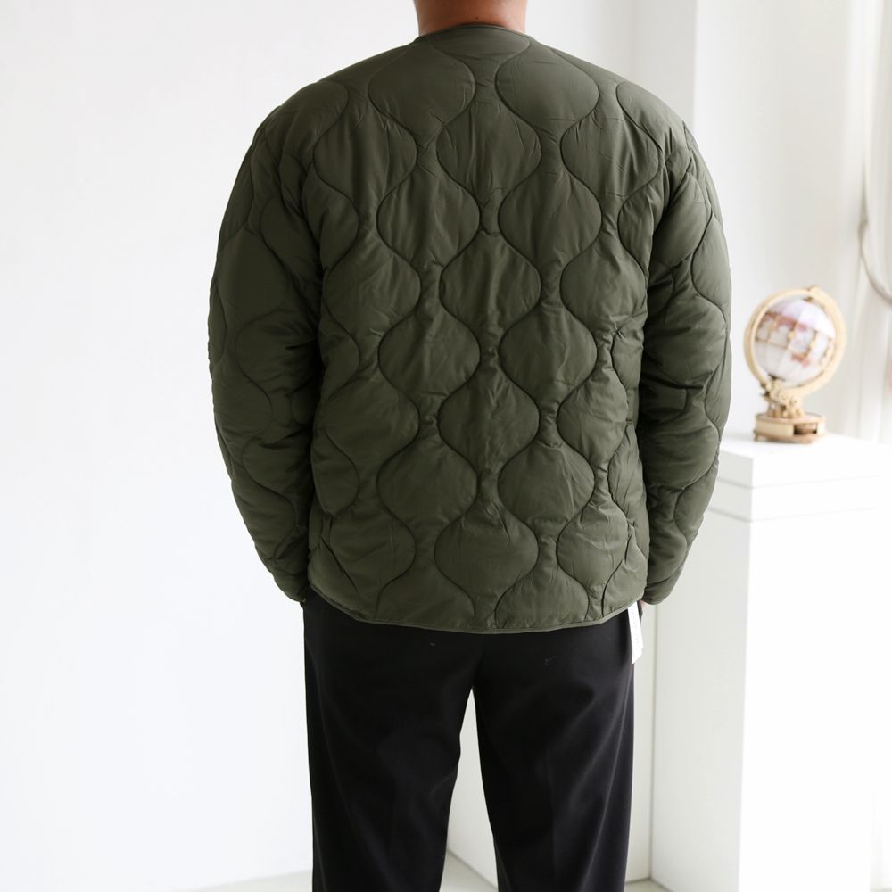 포근하고 따뜻한 남성용 퀼팅 패딩, 겨울철 필수 아이템 추천!