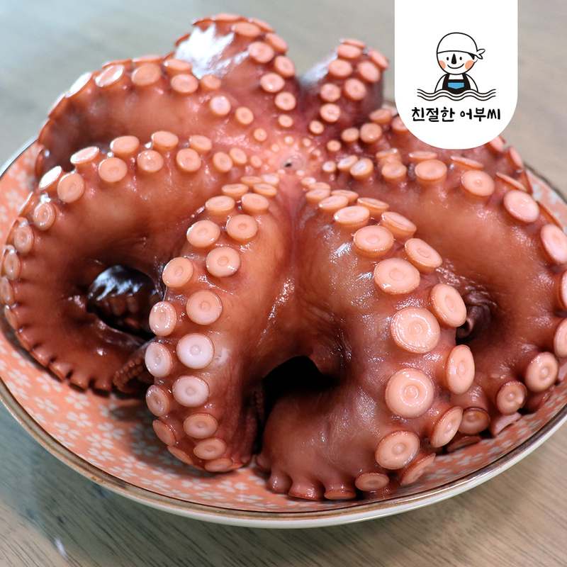 집에서 간편하게 즐기는 국내산 자숙 돌문어 숙회, 손질도 쉽고 맛도 최고!