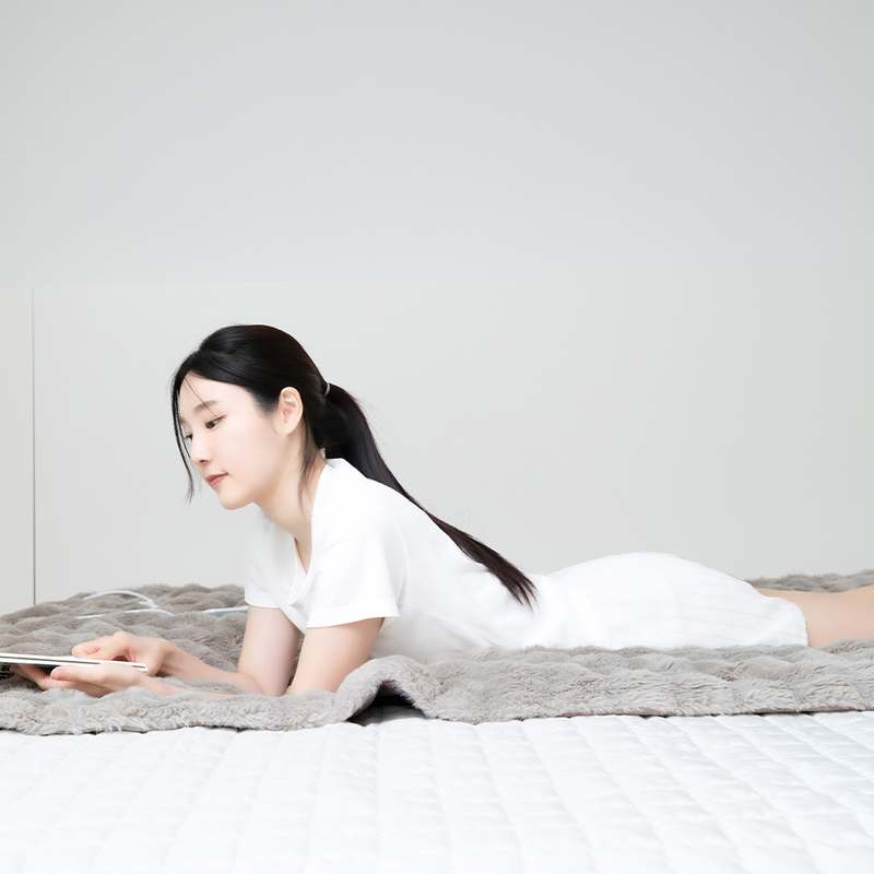 집에서도 캠핑에서도 딱! 따뜻하고 포근한 전기 담요 추천