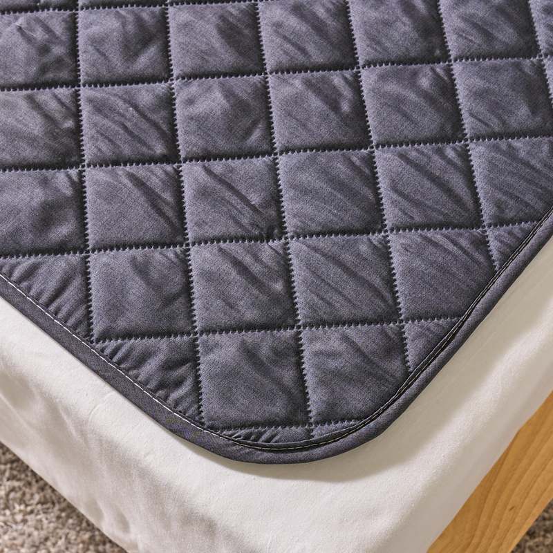 캠핑 필수! 가볍고 따뜻한 전기요, 탄소매트로 편리하게 즐기기