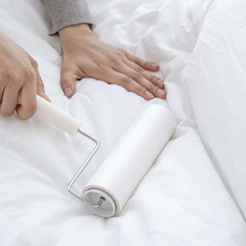 집안 청소가 더 쉬워지는 돌돌이 테이프 리필, 간편하게 교체하는 방법