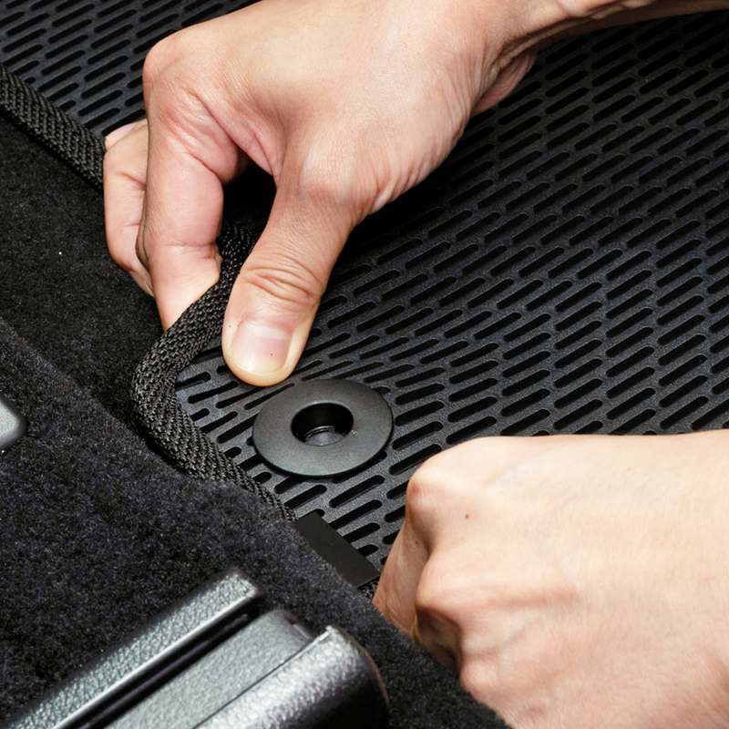 차량 내부를 깔끔하게! 메이튼 TPE 카매트로 쉽고 빠르게 교체하는 방법