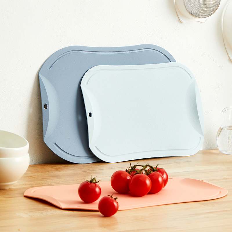 가볍고 위생적인 이유식 도마, 캠핑이나 주방에서 딱 좋아요!