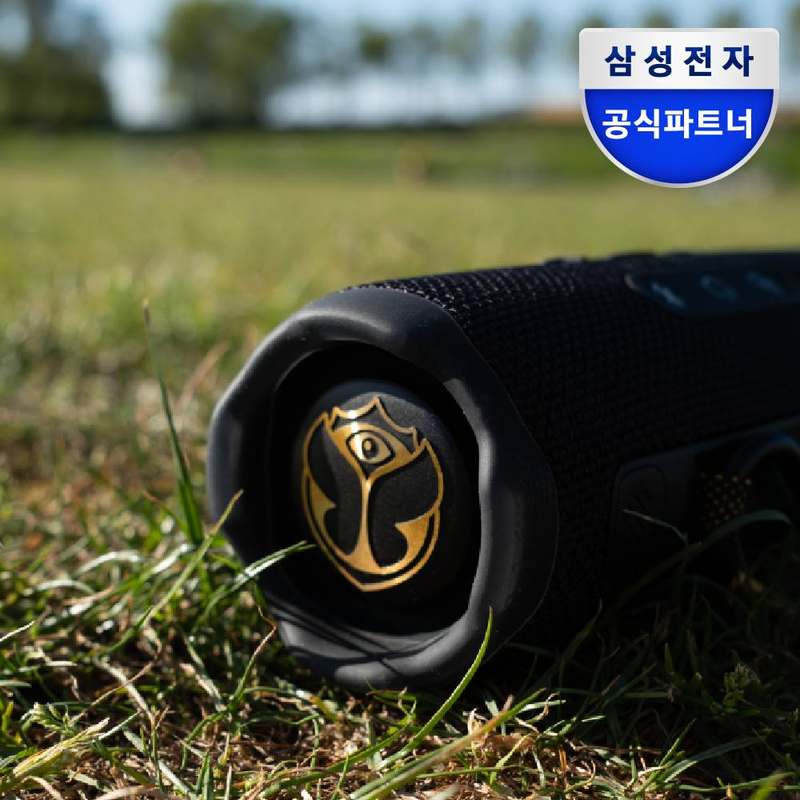 캠핑이나 야외 활동에 딱! 휴대하기 좋은 방수 블루투스 스피커 추천