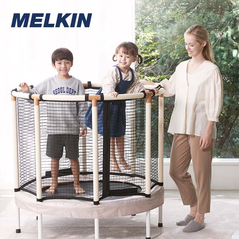 아이들이 좋아하는 실내 트램폴린, 안전하고 재미있게 즐기기!