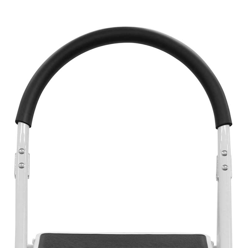 집에서 간편하게 사용하는 접이식 사다리, 안전하고 튼튼하게!