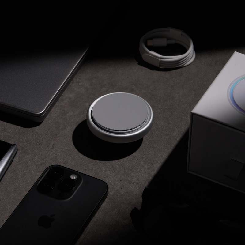 차량에서 편리하게 사용하는 마그네틱 핸드폰 거치대 추천