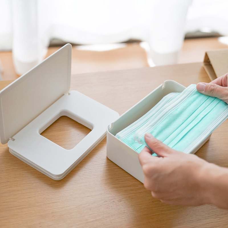 작은 크기에 실용성까지 챙긴 물티슈 케이스 추천