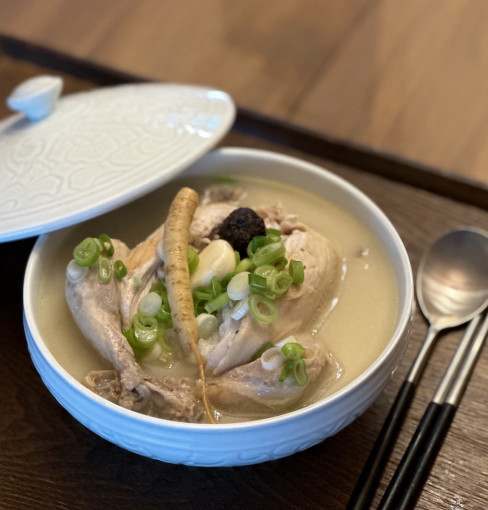 더 맛있고 건강하게 즐기는 한방 삼계탕, 집에서도 쉽게 만들어보세요!