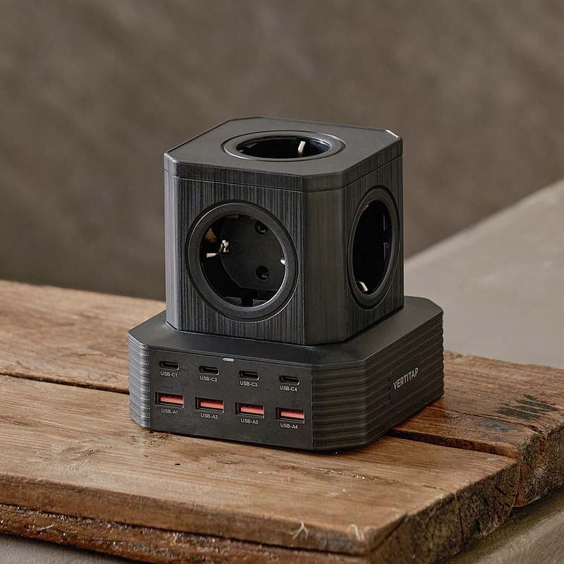 여행이나 캠핑에 딱! 대용량 멀티탭으로 편리하게 전기 사용하기