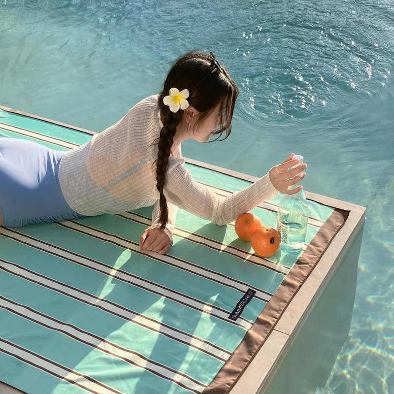 여름철 필수! 감성 가득한 대형 비치타월 추천