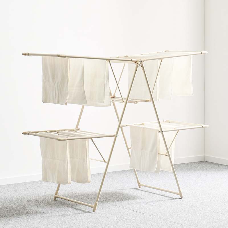 튼튼하고 넉넉한 크기의 접이식 빨래건조대, 집안 곳곳에 편리하게 사용하세요!