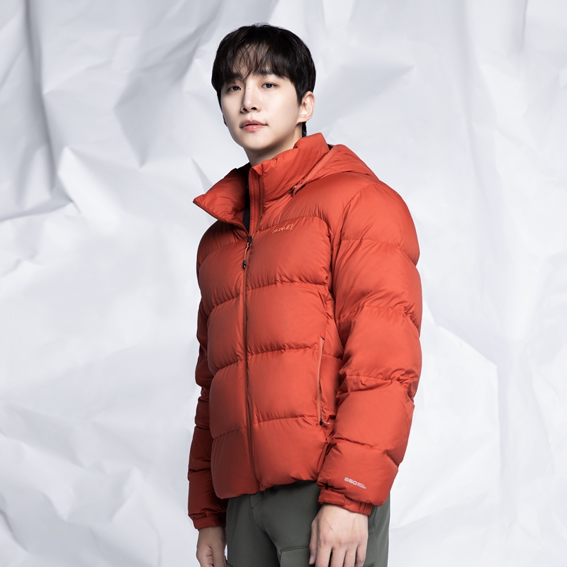 가볍고 따뜻한 등산용 패딩, 이번 시즌 꼭 챙기세요!