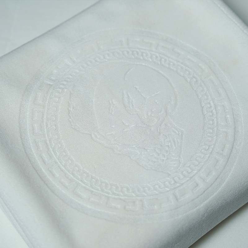 자동차 세차를 더 쉽고 빠르게! 강동규 타월로 깔끔하게 마무리하세요