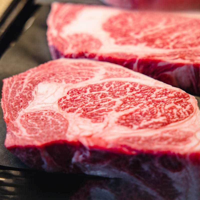 캠핑에서 즐기는 진짜 맛! 토마호크 스테이크로 특별한 바베큐 경험하기