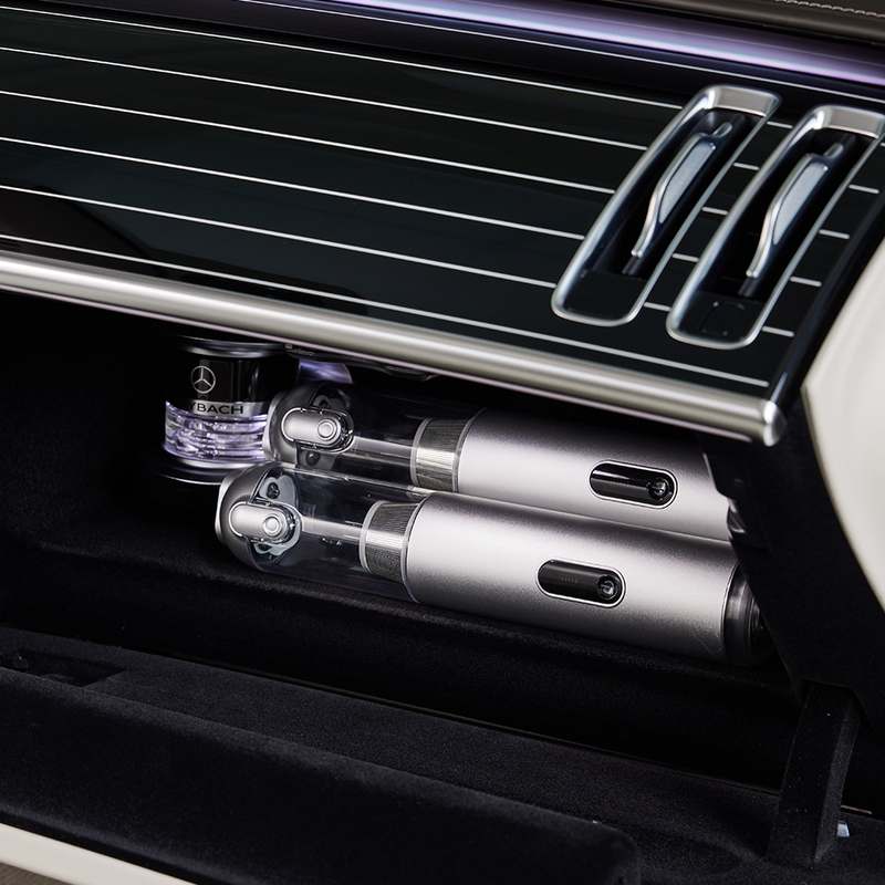 차량 청소가 더 쉬워지는 무선 핸디 진공청소기, 한번 써보세요!