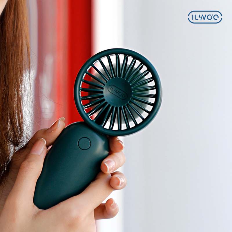 캠핑이나 야외 활동에 딱! 작고 가벼운 휴대용 선풍기 추천