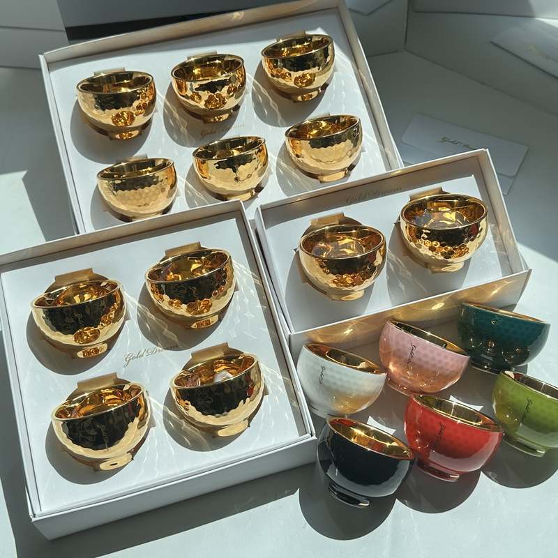 전통적인 황금술잔으로 특별한 기념일을 더욱 빛내보세요!