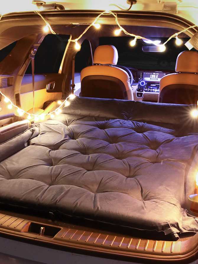 차량에서 간편하게 쓰는 차박매트, 어떤 게 좋을까?