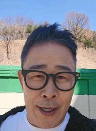 [셀럽소식] # 임성근, 음주 전과 논란 후 가게 오픈 근황 공개… ‘흑백요리사2’ 출연 후 활동 재개 기대