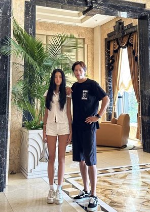 [셀럽소식] # 우지원 딸 우서윤, ‘내 새끼의 연애2’ 출연… 비현실적 몸매와 아버지 닮은 미모 화제