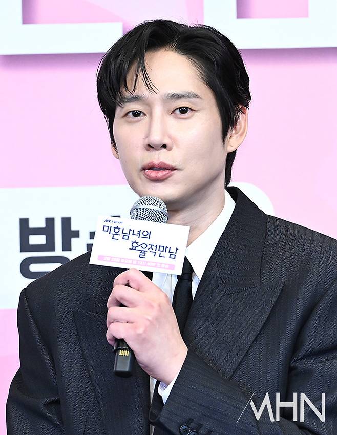 [연예뉴스] 박성훈, '오징어 게임' 후속 논란 딛고 성찰과 연기력으로 재도약 다짐하는