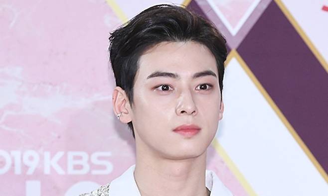 [셀럽소식] 차은우, 일본 도쿄서 ‘애프터이미지’ 사진전 개최…세무조사와 법안 이슈도 화제