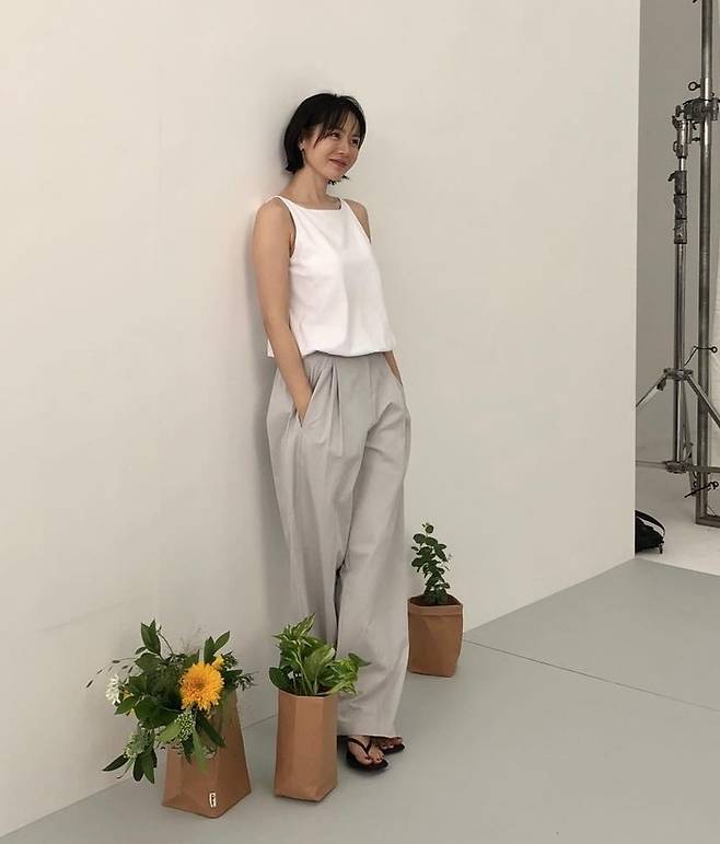 [셀럽소식] 손예진, 탄탄한 복근과 건강미 넘치는 몸매 공개… SNS서 화제