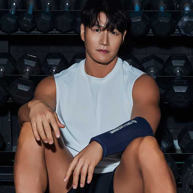 운동 후 무릎과 팔꿈치에 냉찜질팩 사용, 효과 있을까?