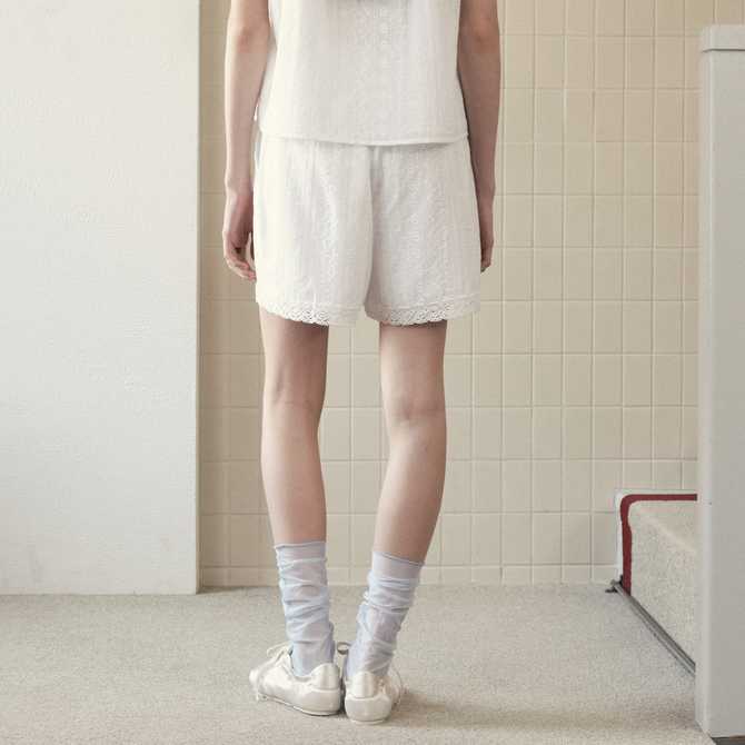 편하게 입기 좋은 레이스밴딩 숏츠, 어떤 점이 좋을까?