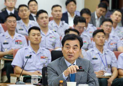 안규백 안규백 의원의 정치적 입지는 어떻게 변화하고 있나? 관련 뉴스 이미지