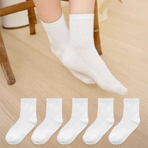 아이들이 신나게 뛰어놀 수 있게 도와주는 시원한 메쉬 양말 추천